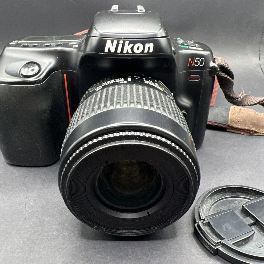 Nikon N50 35mm SLR AF NIKKON 35-80MM1:4-5.6D Lens Soft Carrying Case - UNTESTED